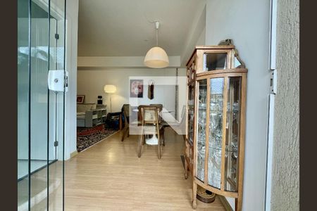 Sala  de apartamento à venda com 2 quartos, 77m² em Vila da Serra, Nova Lima