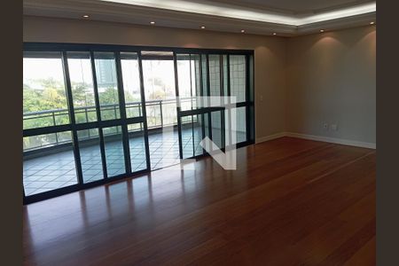 Sala de apartamento para alugar com 4 quartos, 250m² em Barra da Tijuca, Rio de Janeiro