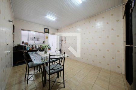 Cozinha e Área de Serviço de casa à venda com 3 quartos, 90m² em Vila Dalila, São Paulo