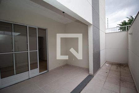 Quintal de apartamento à venda com 2 quartos, 28m² em Jardim Jaragua (sao Domingos), São Paulo
