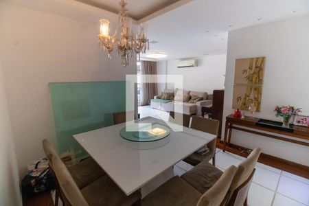 Sala de apartamento à venda com 3 quartos, 145m² em Ingá, Niterói