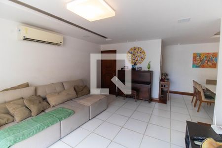 Sala de apartamento à venda com 3 quartos, 145m² em Ingá, Niterói