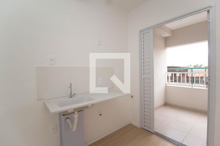 Sala/Cozinha de apartamento à venda com 2 quartos, 28m² em Jardim Jaragua (sao Domingos), São Paulo