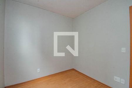 Quarto 1 de apartamento para alugar com 2 quartos, 41m² em Santa Fe, Porto Alegre