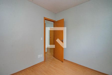 Quarto 1 de apartamento para alugar com 2 quartos, 41m² em Santa Fe, Porto Alegre