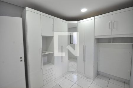Quarto 2 de casa para alugar com 2 quartos, 70m² em Jardim Modelo, São Paulo