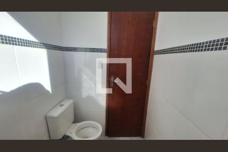 Banheiro de casa para alugar com 2 quartos, 80m² em Vila Santa Cruz, Duque de Caxias
