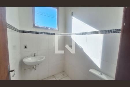 Banheiro de casa para alugar com 2 quartos, 80m² em Vila Santa Cruz, Duque de Caxias