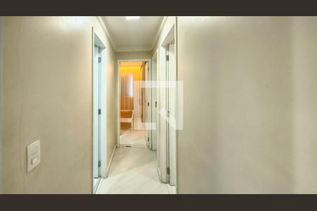 Corredor de apartamento à venda com 3 quartos, 73m² em Usina Piratininga, São Paulo