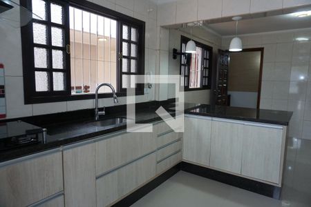 Cozinha de casa para alugar com 4 quartos, 220m² em Jardim Recanto da Fonte, Embu das Artes