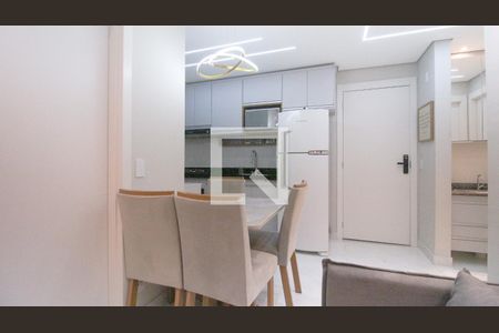 Sala/Cozinha de apartamento à venda com 2 quartos, 34m² em Cidade São Mateus, São Paulo