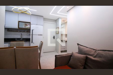 Sala/Cozinha de apartamento à venda com 2 quartos, 34m² em Cidade São Mateus, São Paulo