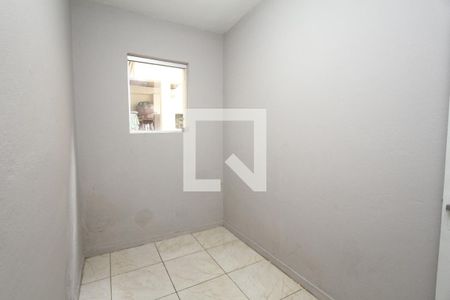 Quarto 1 de kitnet/studio para alugar com 2 quartos, 72m² em Alto Caiçaras, Belo Horizonte