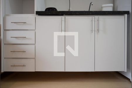 Cozinha de apartamento à venda com 1 quarto, 30m² em Sumaré, São Paulo