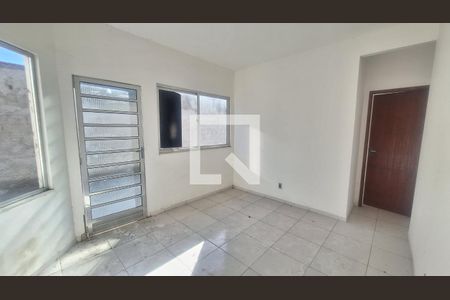 Casa para alugar com 3 quartos, 80m² em Vila Santa Cruz, Duque de Caxias