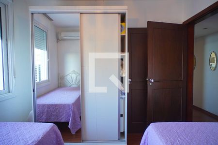 Quarto 2 de apartamento para alugar com 3 quartos, 98m² em Petrópolis, Porto Alegre