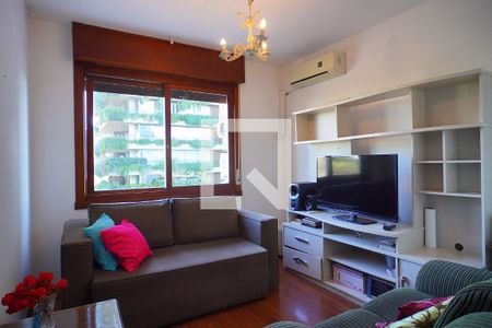 Quarto 1 de apartamento para alugar com 3 quartos, 98m² em Petrópolis, Porto Alegre