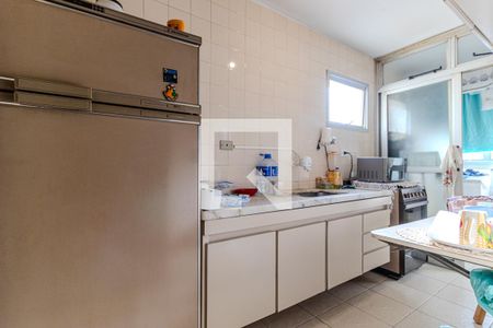 Cozinha de apartamento à venda com 2 quartos, 55m² em Vila Buarque, São Paulo