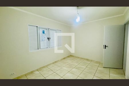 Quarto 1 de casa à venda com 3 quartos, 195m² em Jardim Santa Mena, Guarulhos