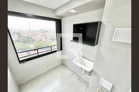 Varanda da Sala / Àrea de Serviço de apartamento para alugar com 2 quartos, 40m² em Jardim Cachoeira, São Paulo