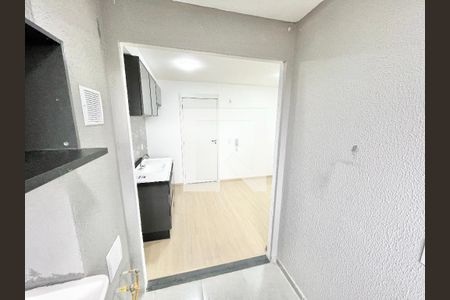 Varanda da Sala / Àrea de Serviço de apartamento para alugar com 2 quartos, 40m² em Jardim Cachoeira, São Paulo