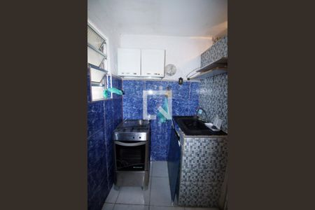 Cozinha de kitnet/studio para alugar com 1 quarto, 20m² em Brás de Pina, Rio de Janeiro