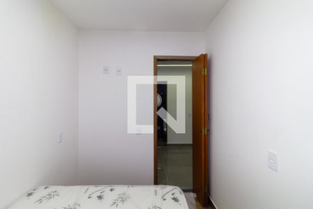 Quarto 2 de apartamento para alugar com 2 quartos, 34m² em Parque Santa Madalena, São Paulo