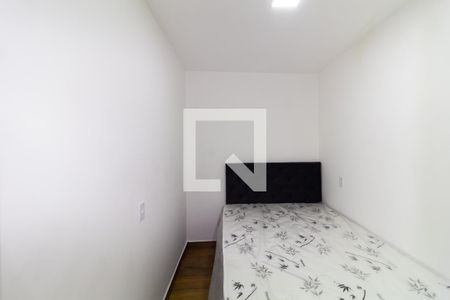 Quarto 2 de apartamento para alugar com 2 quartos, 34m² em Parque Santa Madalena, São Paulo