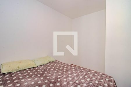 Quarto 2 de apartamento para alugar com 2 quartos, 44m² em Jardim Itu, Porto Alegre
