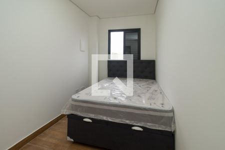 Quarto 1 de apartamento para alugar com 2 quartos, 34m² em Parque Santa Madalena, São Paulo