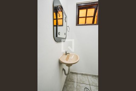 Lavabo de casa para alugar com 3 quartos, 160m² em Vila Curuçá, Santo André