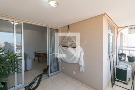 Apartamento à venda com 3 quartos, 101m² em Vila Cloris, Belo Horizonte