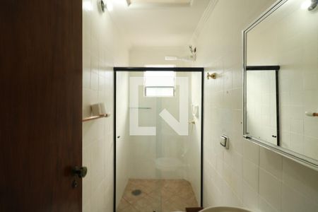 Banheiro da Suíte de casa para alugar com 3 quartos, 200m² em Vila Palmares, São Caetano do Sul