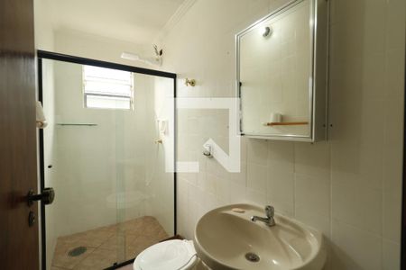 Banheiro da Suíte de casa para alugar com 3 quartos, 200m² em Vila Palmares, São Caetano do Sul