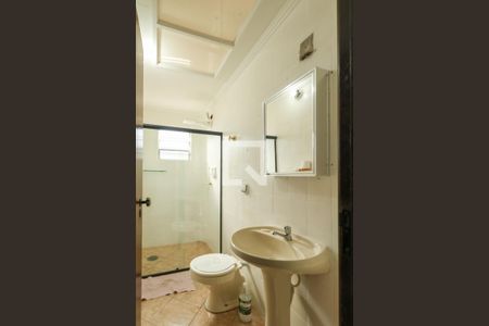 Banheiro da Suíte de casa para alugar com 3 quartos, 200m² em Vila Palmares, São Caetano do Sul