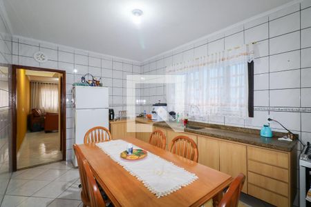 Cozinha de casa à venda com 2 quartos, 175m² em Taboão, Diadema