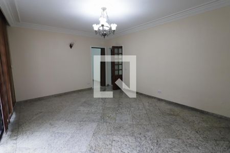 Sala de casa para alugar com 4 quartos, 250m² em Centro, Osasco