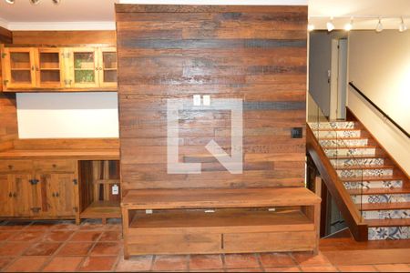 Sala  de casa de condomínio para alugar com 5 quartos, 256m² em Ribeirânia, Ribeirão Preto