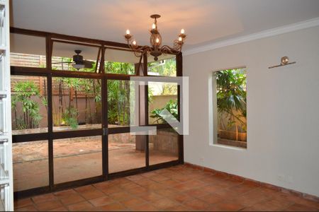 Sala  de casa de condomínio para alugar com 5 quartos, 256m² em Ribeirânia, Ribeirão Preto