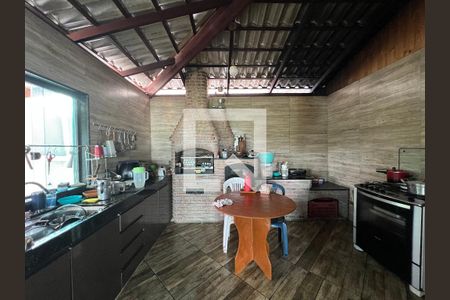 Cozinha de casa à venda com 5 quartos, 576m² em Venda Nova, Belo Horizonte