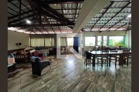Cobertura de casa à venda com 5 quartos, 576m² em Venda Nova, Belo Horizonte