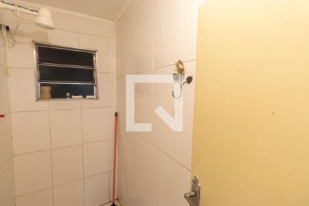 Banheiro de casa para alugar com 2 quartos, 150m² em Jardim Hebrom, São Paulo
