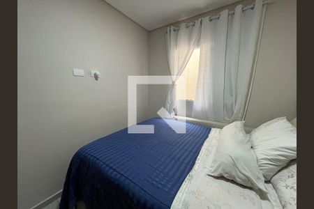 Quarto de apartamento à venda com 2 quartos, 60m² em Vila Vitorio Mazzei, São Paulo