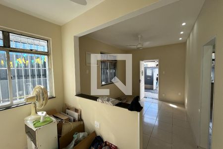 Sala de casa para alugar com 2 quartos, 89m² em Jardim Carioca, Rio de Janeiro