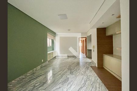 Apartamento para alugar com 3 quartos, 91m² em Santa Tereza, Belo Horizonte