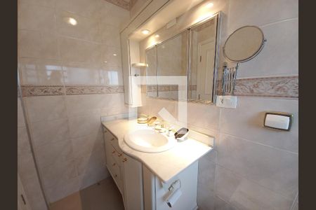 Banheiro da Suíte de apartamento à venda com 3 quartos, 145m² em Santa Cecilia, São Paulo