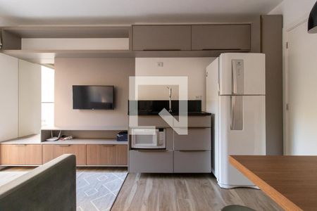 Sala/Cozinha de apartamento para alugar com 1 quarto, 27m² em Bigorrilho, Curitiba