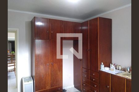 Quarto de casa à venda com 3 quartos, 180m² em Parque Bristol, São Paulo