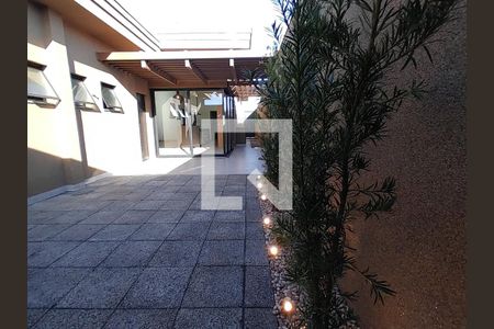 Área externa de casa de condomínio para alugar com 4 quartos, 180m² em Novo Mundo, Uberlândia
