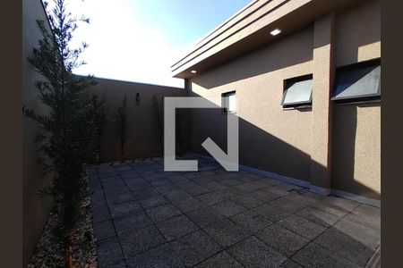 Área externa de casa de condomínio para alugar com 4 quartos, 180m² em Novo Mundo, Uberlândia
